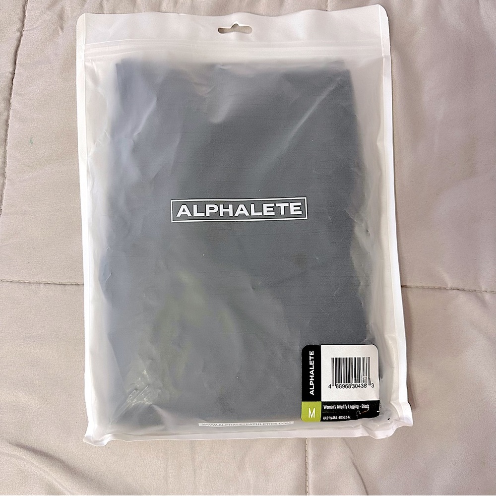 NWT Alphalete Amplify Leggings - black M